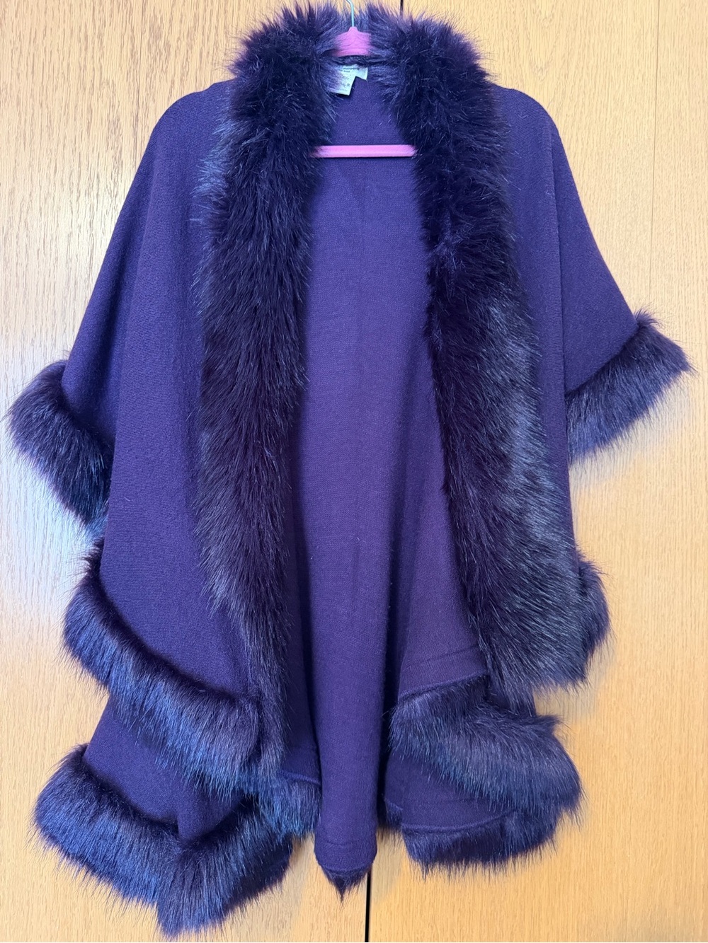 Women's Purple Faux-Fur Trim Cape poncho